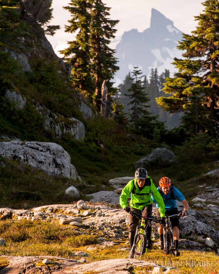 120902Jinya-Gunner-UpUpAndAway0609