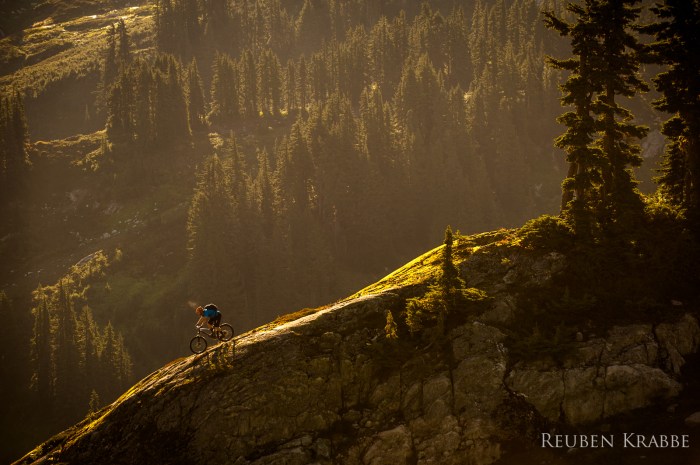 120902Jinya-Gunner-UpUpAndAway0700